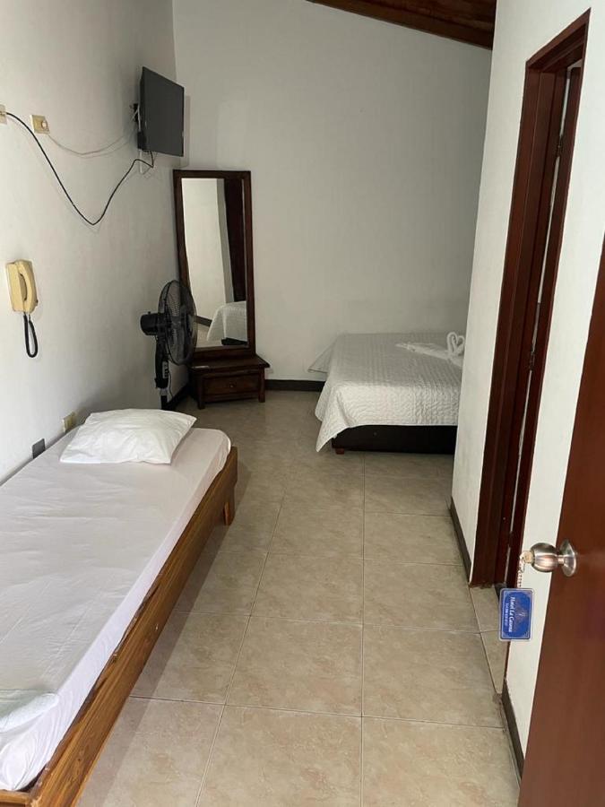 Chinácota Hotel La Casona מראה חיצוני תמונה