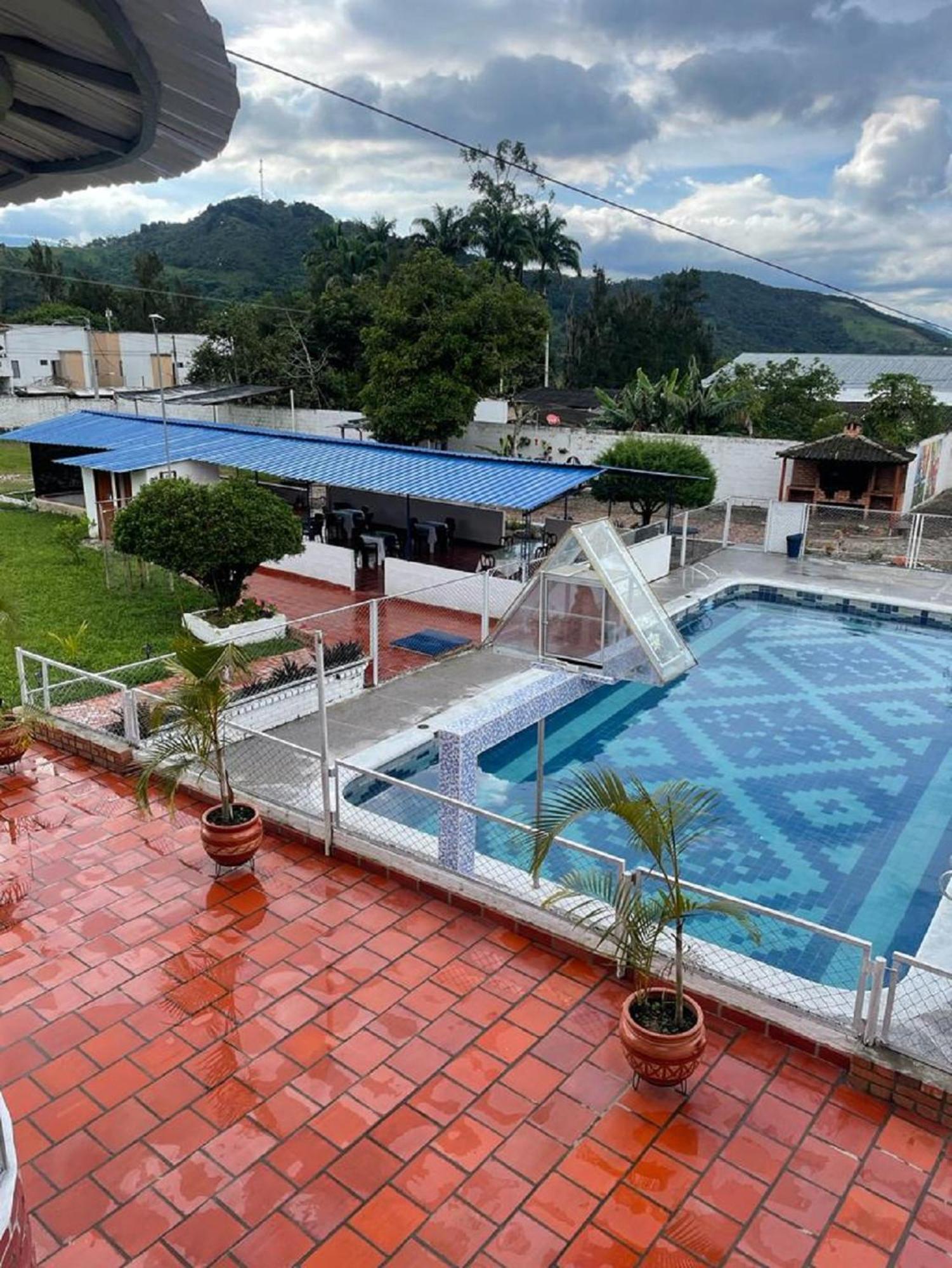 Chinácota Hotel La Casona מראה חיצוני תמונה